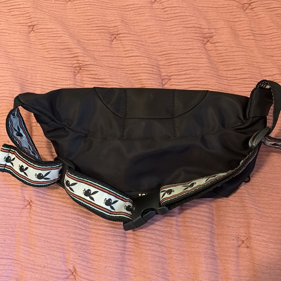 playboy fanny pack 🐰 - Picture 3 of 4